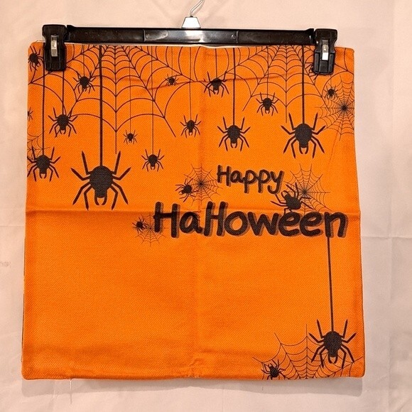 Halloween Decor Set of 4 Pillows Cases 18" x 18" New - Picture 10 of 12